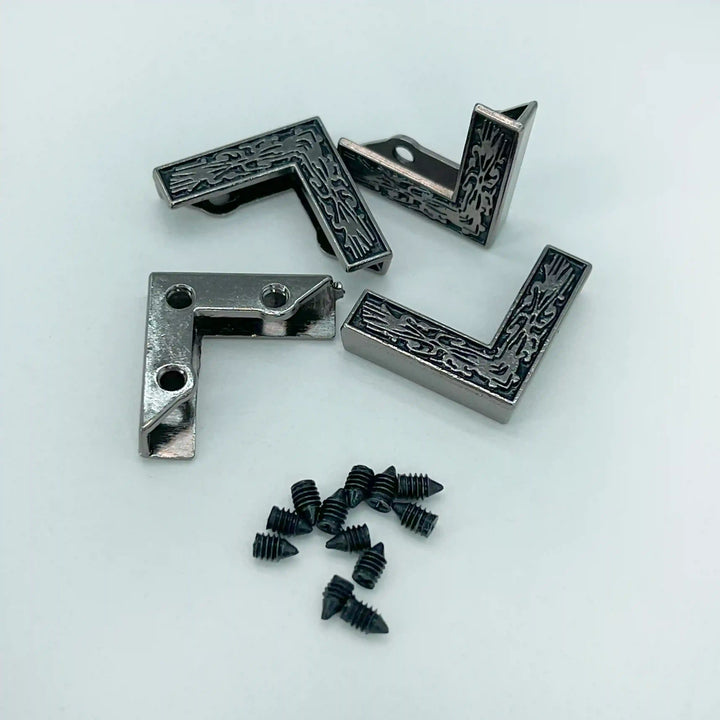 Engraved Style Collar Tips