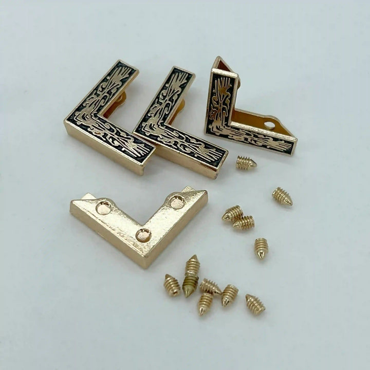 Engraved Style Collar Tips