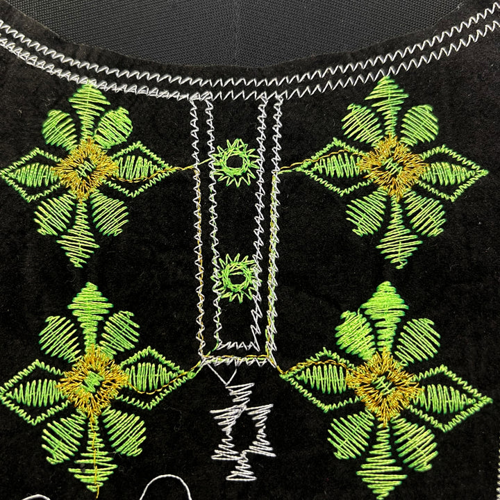 U-shaped neckline