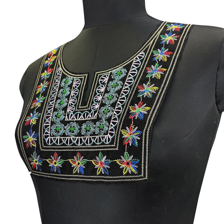 Ethnic style embroidery neckline