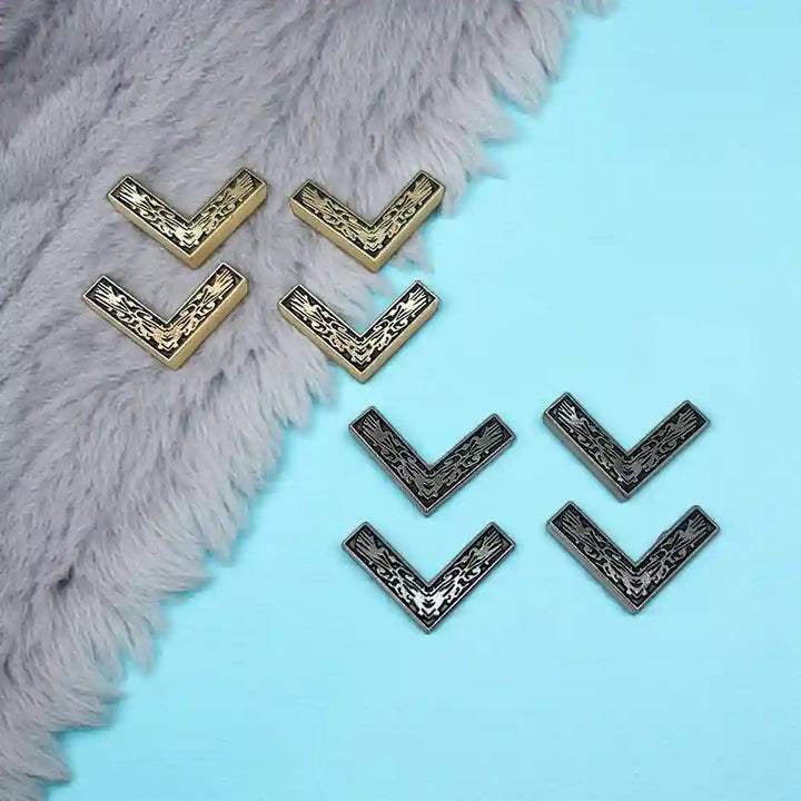 Engraved Style Collar Tips