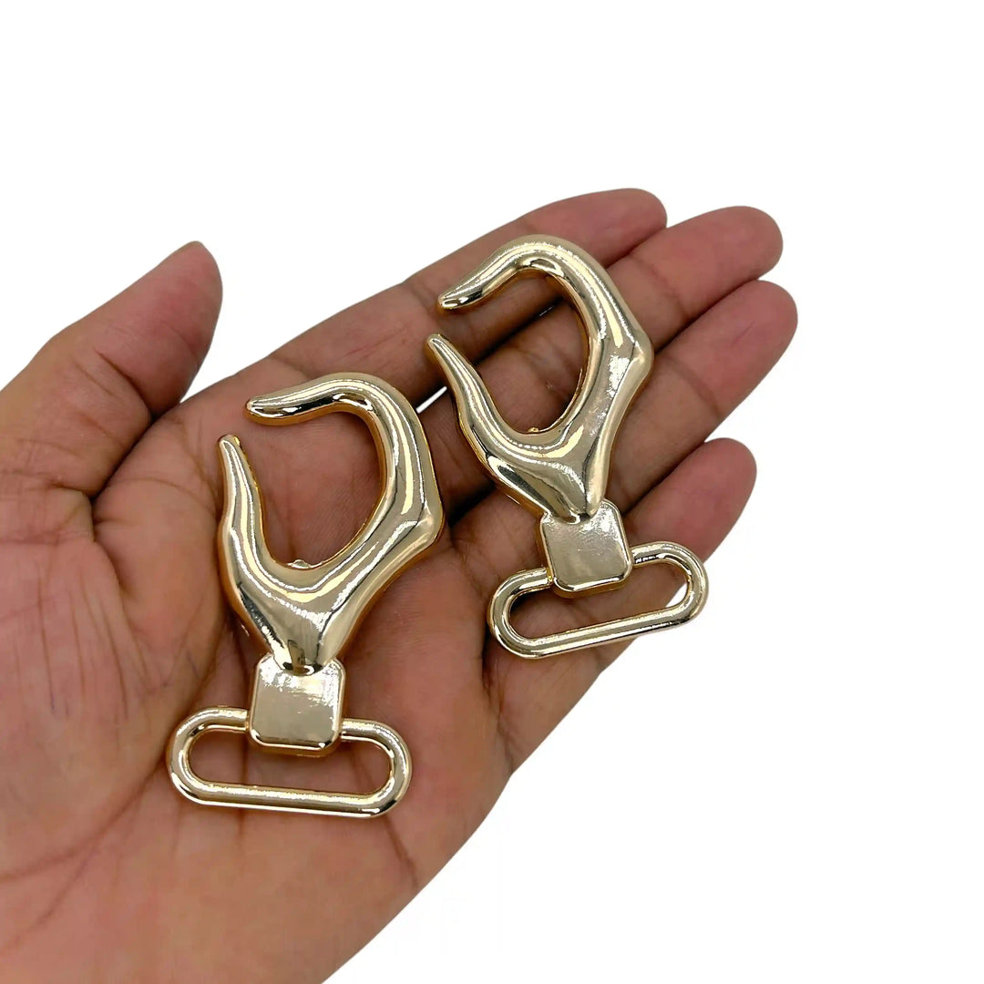 Linked Loop Hand Buckles