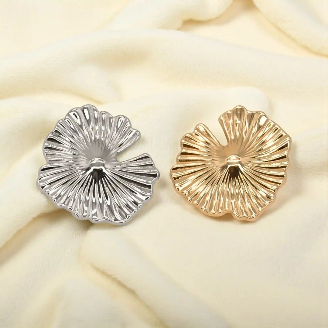 Fluted Shell Buttons