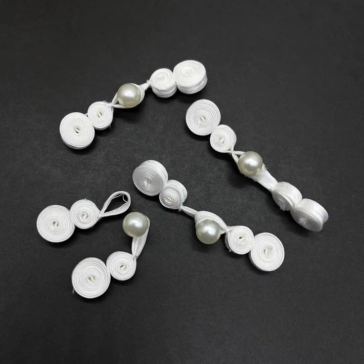 Pearl-Centered Spiral Frog Fastener