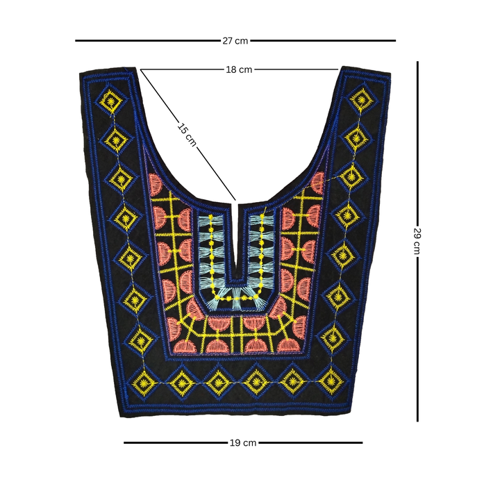 Round shape embroidery neckline 