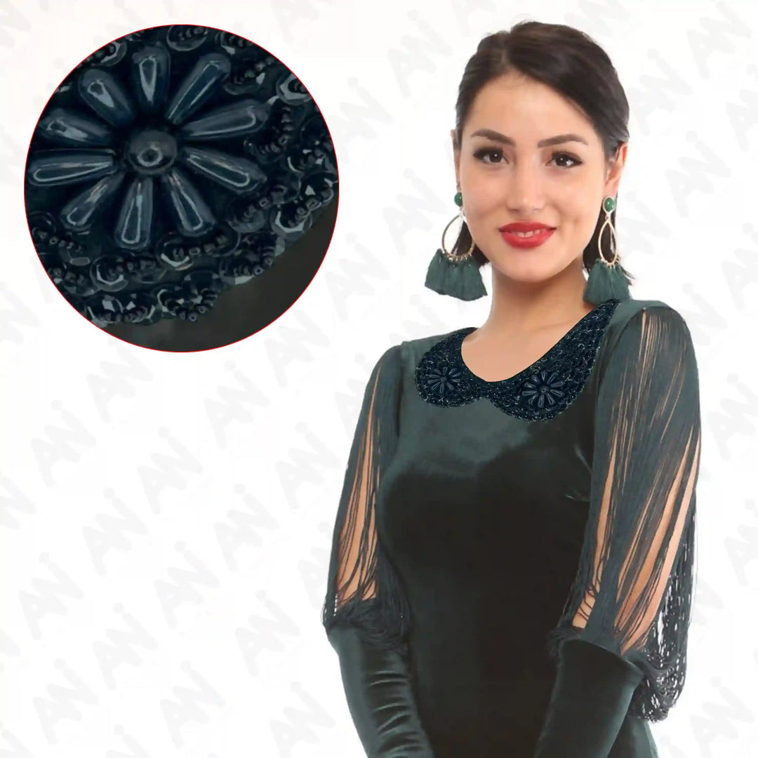 Scalloped Peter Pan Collar Neckline Applique