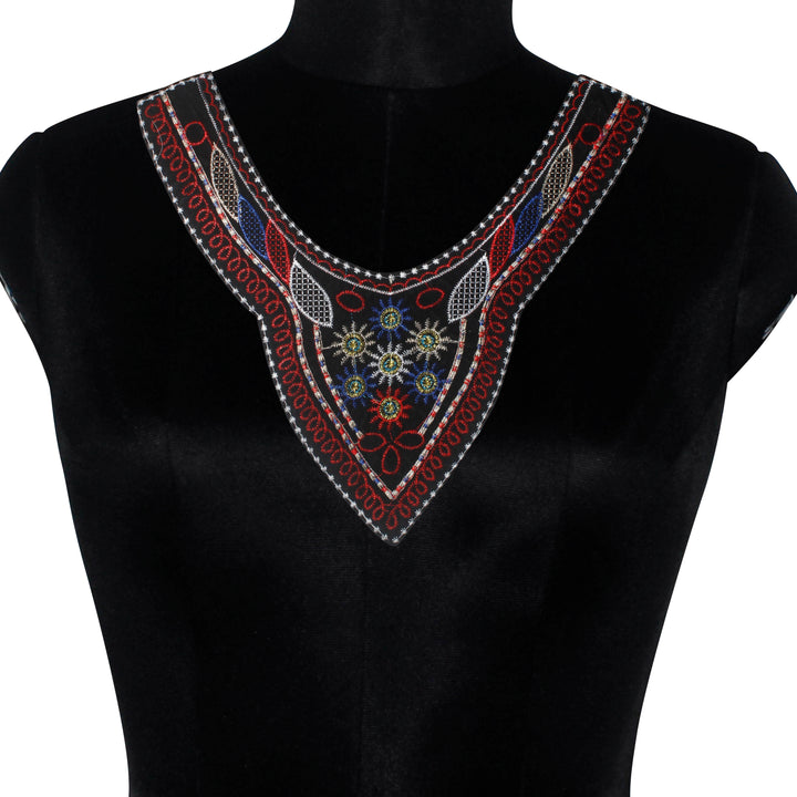 Round Shape Embroidery Yoke Neckline