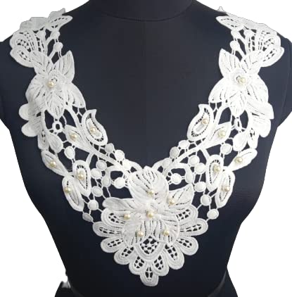 Art Nouveau Floral Lace Neckline