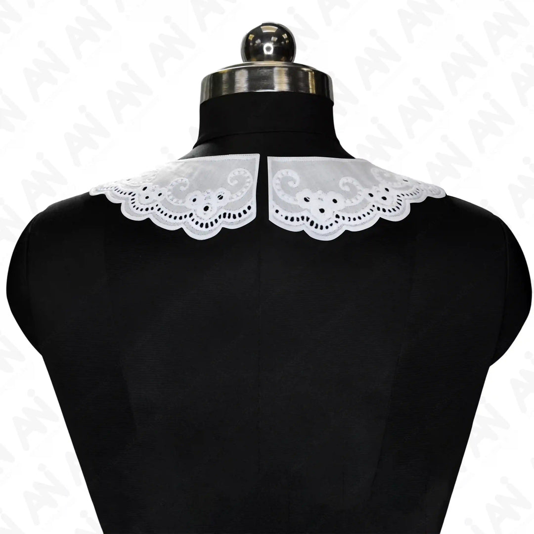 Broderie Anglaise Collar
