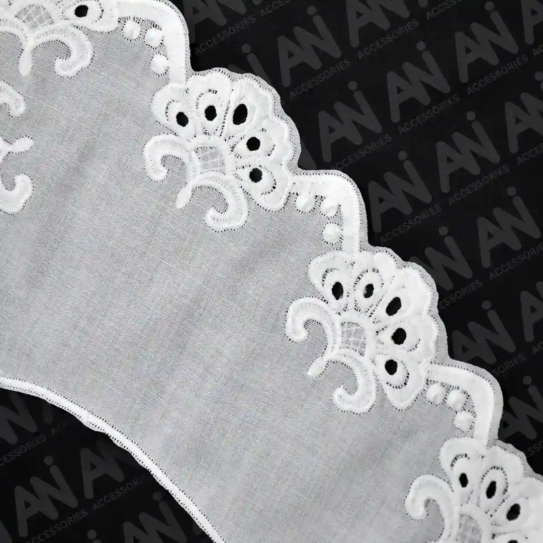Peter Pan Cutwork Neck Collar