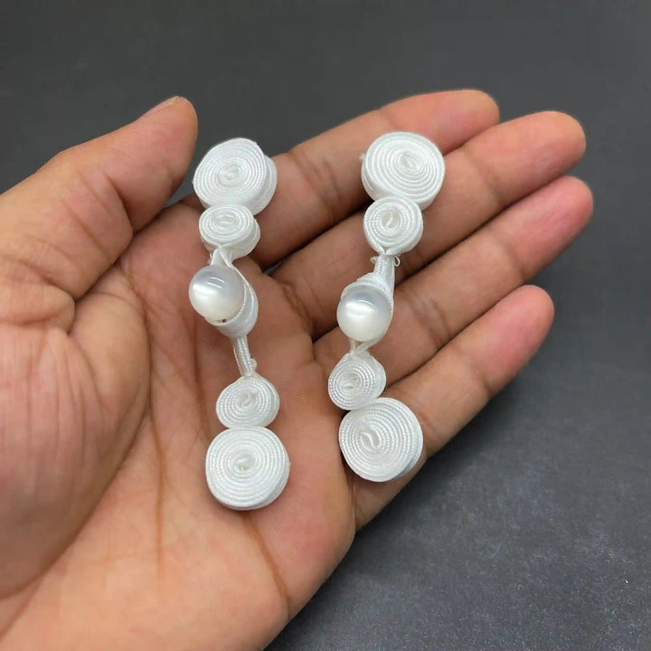 Pearl-Centered Spiral Frog Fastener