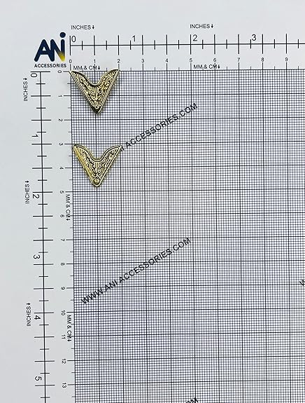 Gold V-Shaped Collar Tips