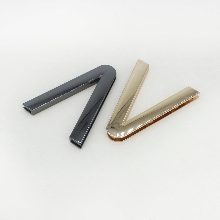 V-Shaped Elegant Metal Buckle