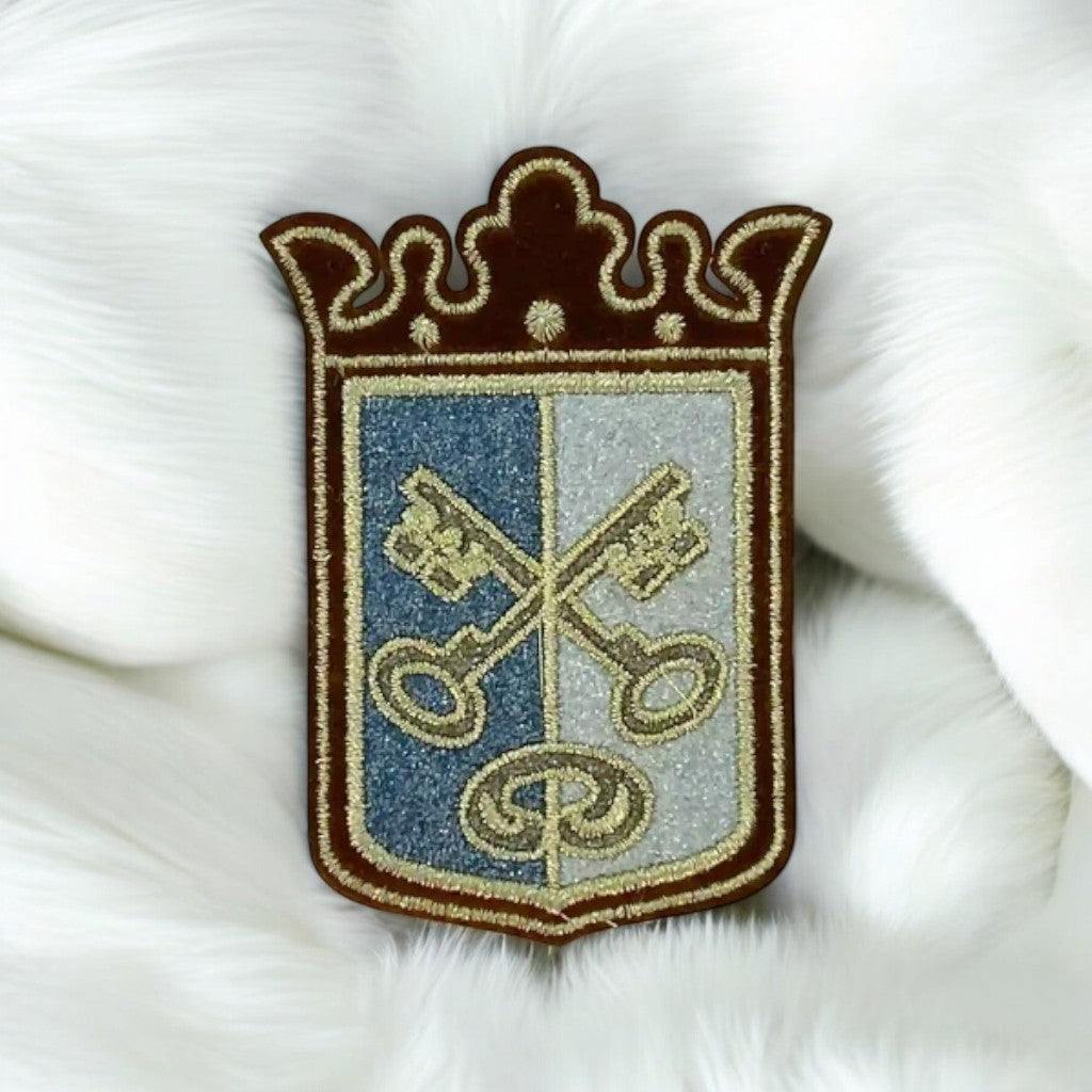 Ani Accessories Heraldic Keys Embroidered Patch Sew On Badge for Jackets Kurtis Bags DIY Craft Clothing Applique Designs