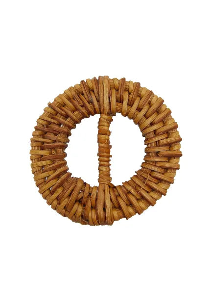 Ani Accessories Small Wooden Brown Crafted Handmade Raffia Buckle image in a white background.