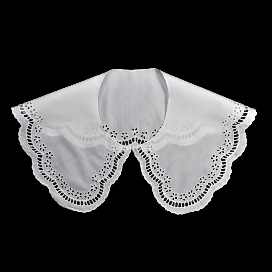 Ani Accessories floral border design Peterpan style collar with refined detailing for garment enhancement