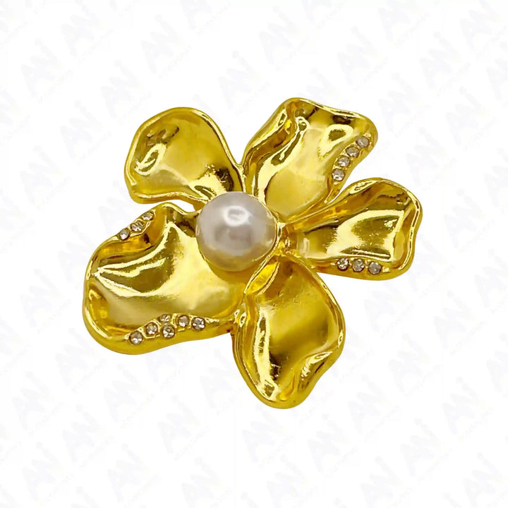 ani-accessories-gold-floral-pearl-brooch-white