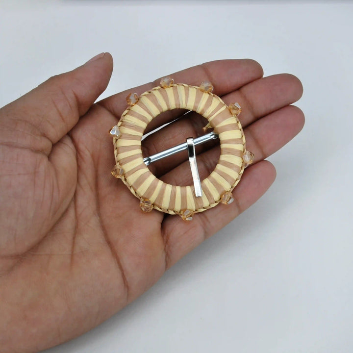 Ani Accessories handmade cowrie shell raffia buckle for belt bag boho straw woven buckle DIY fashion craft