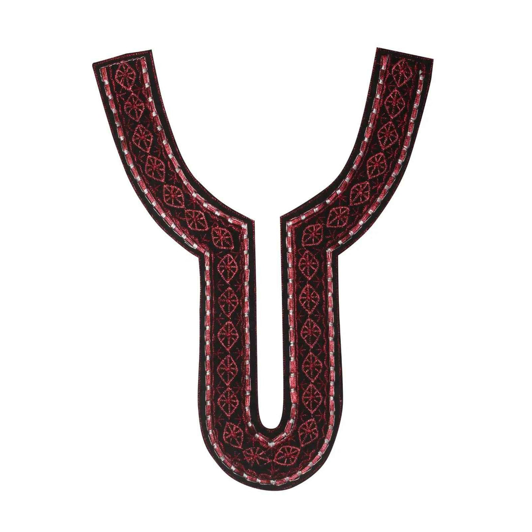 Baroque-inspired embroidery sweetheart neckline with ornate detailing, elegant curves, ideal for luxury dresses
