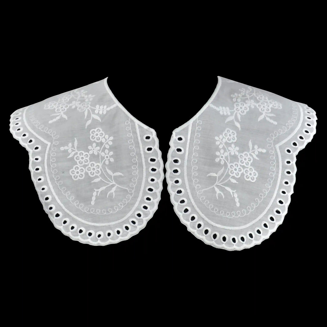 Embroidered Peter Pan Collar Applique