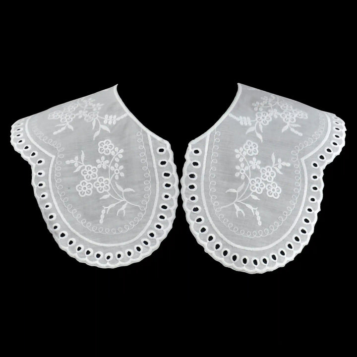 Embroidered Peter Pan Collar Applique