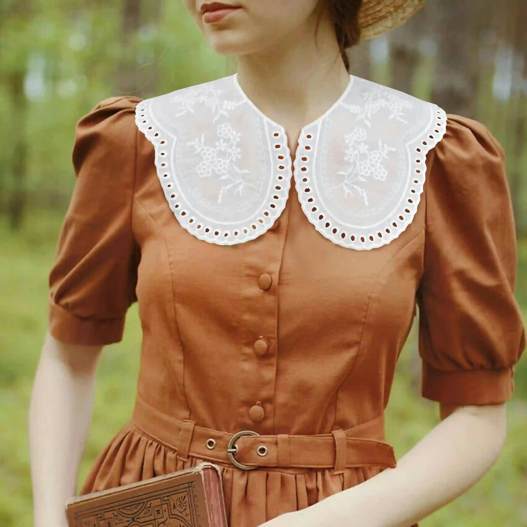 Embroidered Peter Pan Collar Applique