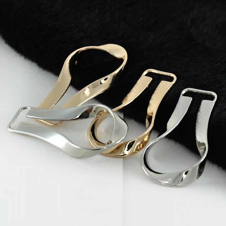 V Shape Buckle