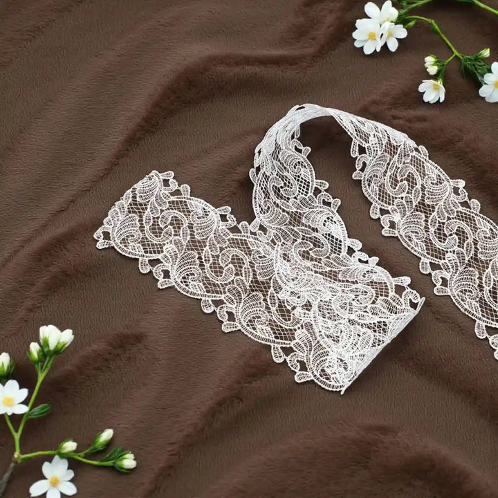 Classic Scroll Motif Lace Border | Width 8.6cm (3.4 inches) 86mm