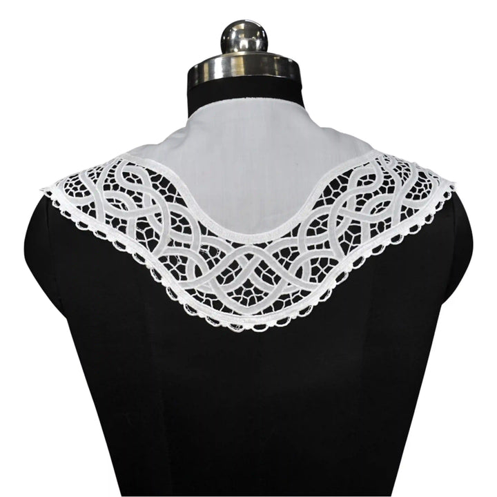 Broderie Anglais Peter Pan Collar