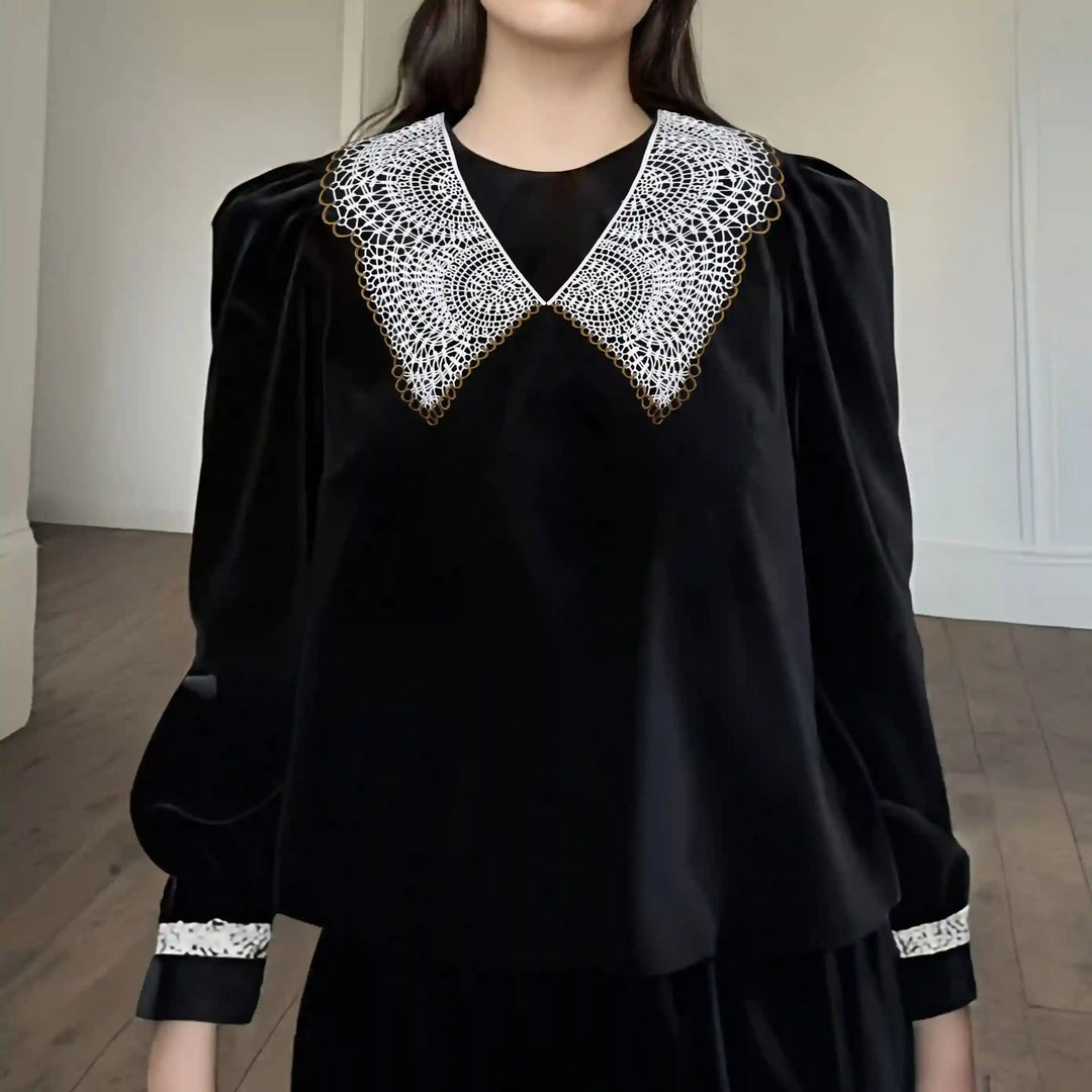 Cutwork Floral Puritan Collar