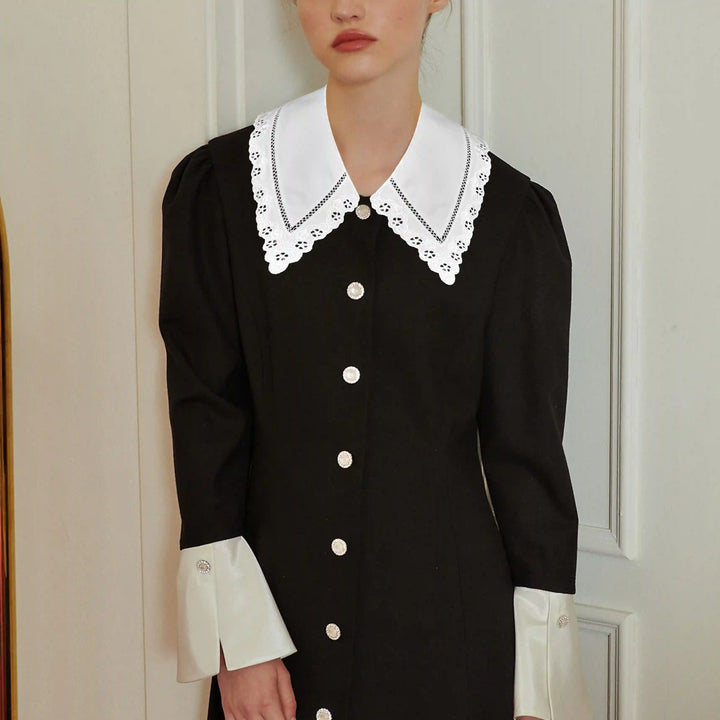 Pilgrim Flower Peter Pan Collar