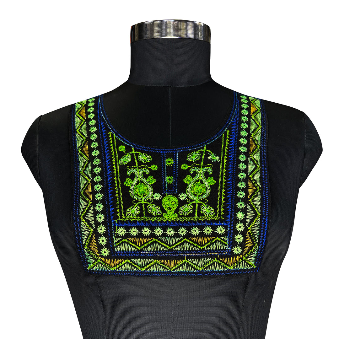 Round u shape bold pattern neckline