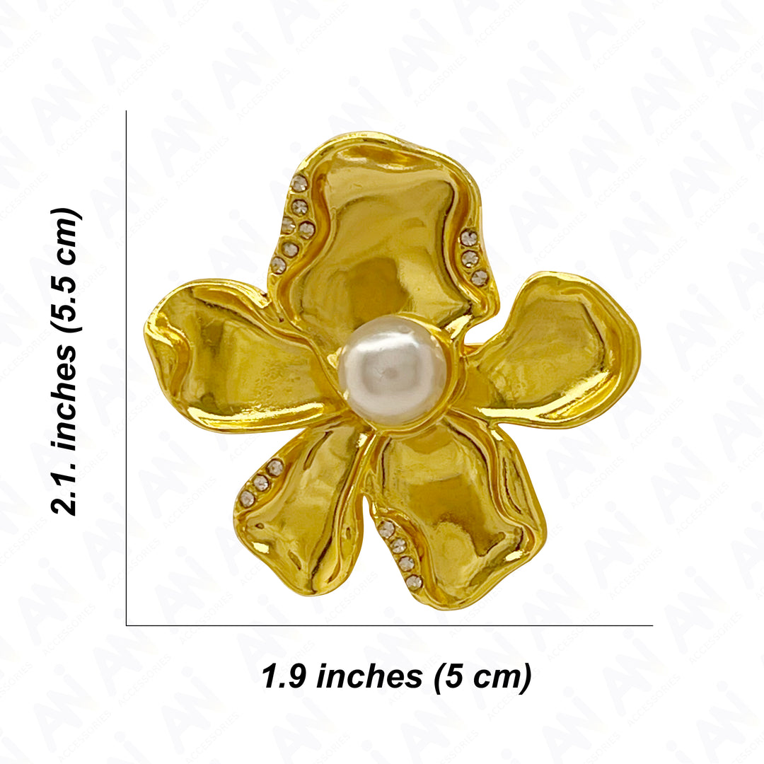 Floral Style Pearl Brooch