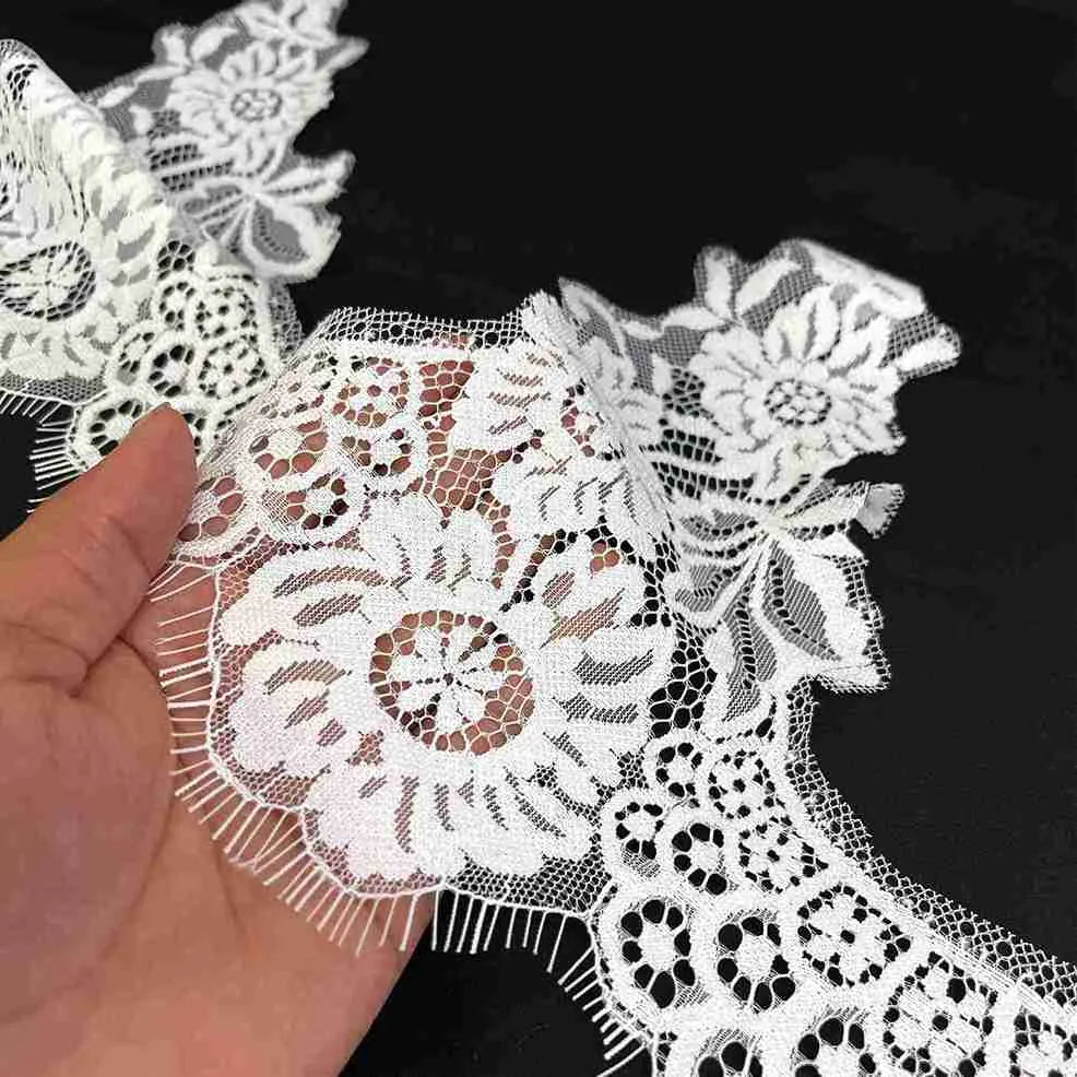 Floral and Foliage Leaf Pattern Chantilly Lace -3 Meters | FEL-3N