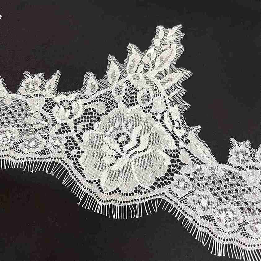 Floral Chantilly Lace Trim with Eyelash Edge | 3 Meters | FEL-5N