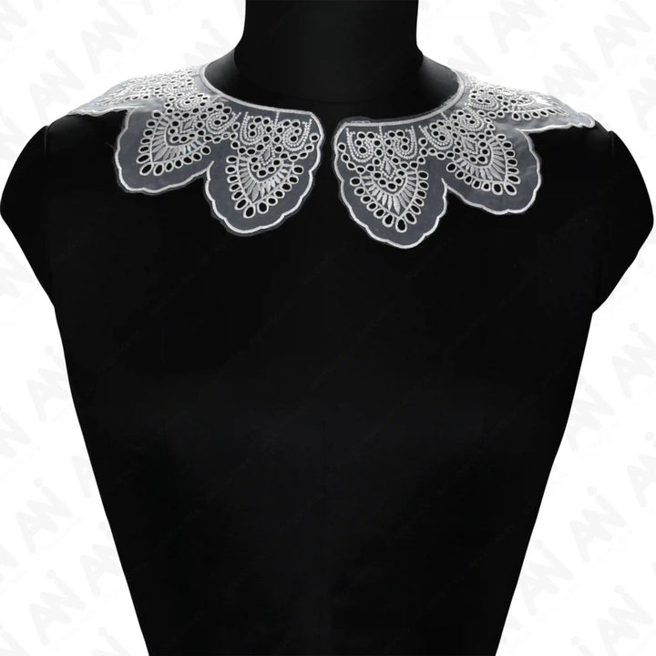 Venetian lace collar with intricate cutwork detailing, elegant neckline applique for dresses, blouses and gowns
