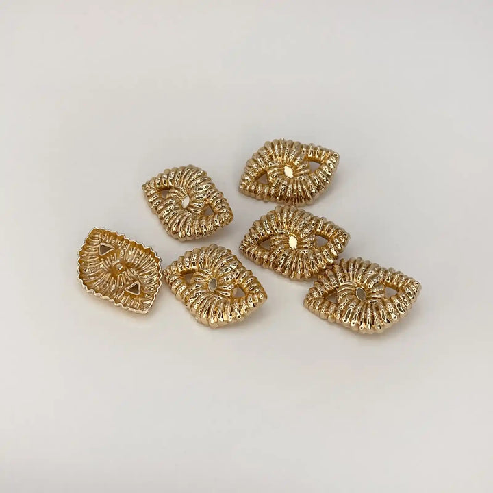 Elegant Eye-Shaped Golden Metal Buttons | 34mm(54L)