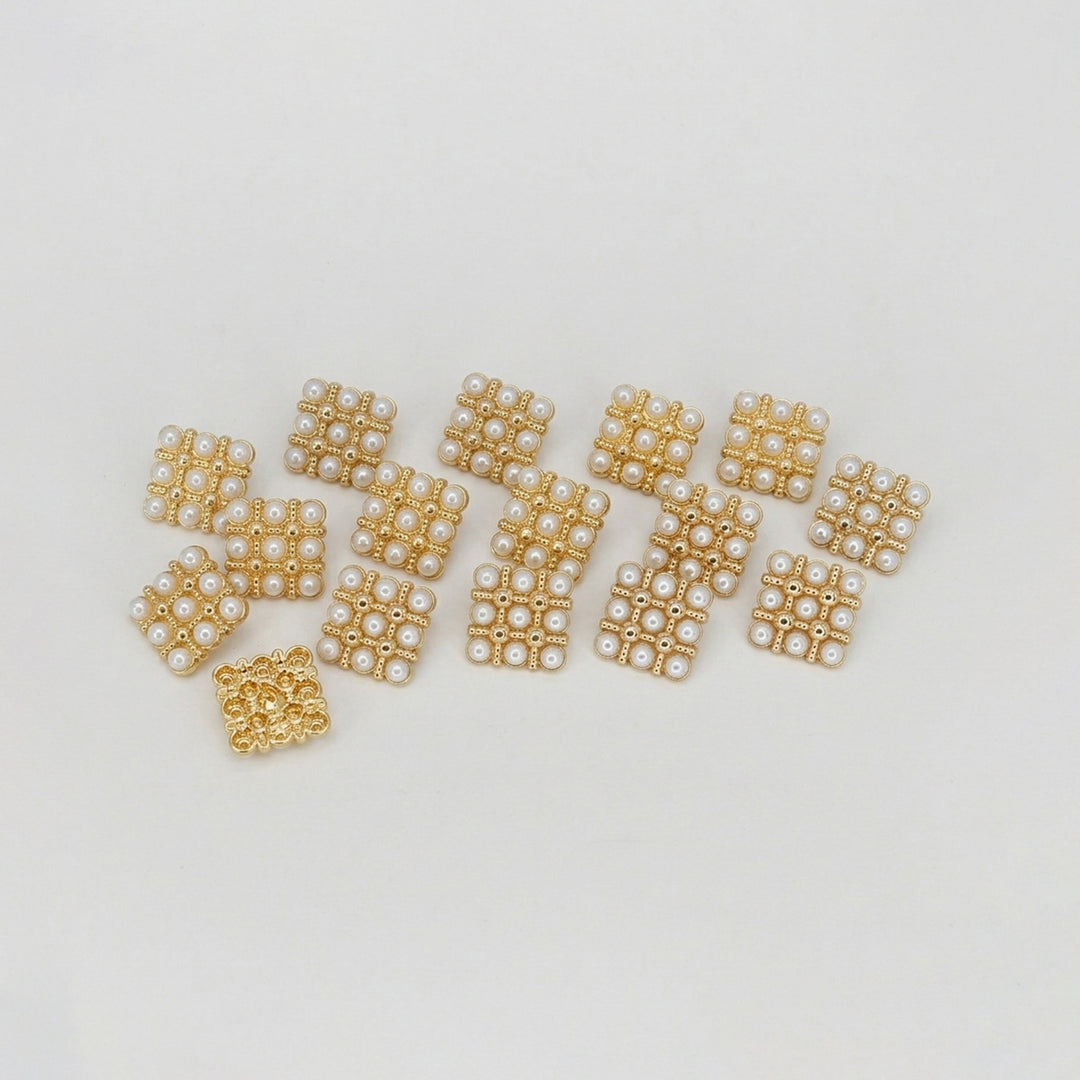 Pearl Square Medallion Button | 15mm(24L), 18mm(28L) & 20mm(32L)