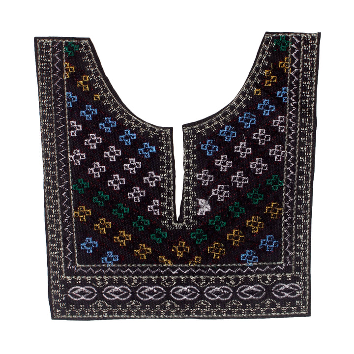 U Shape Square Style Neckline