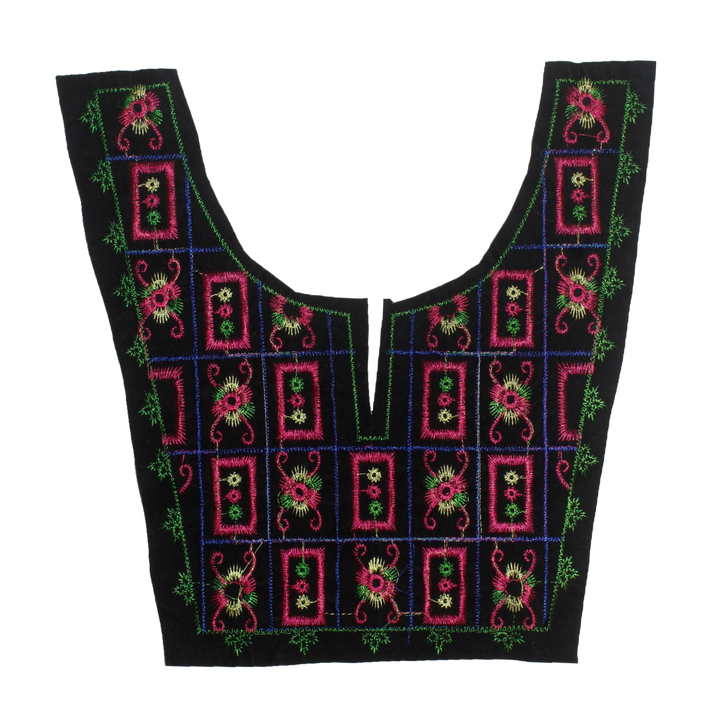 Folk Art Flair Style Neckline