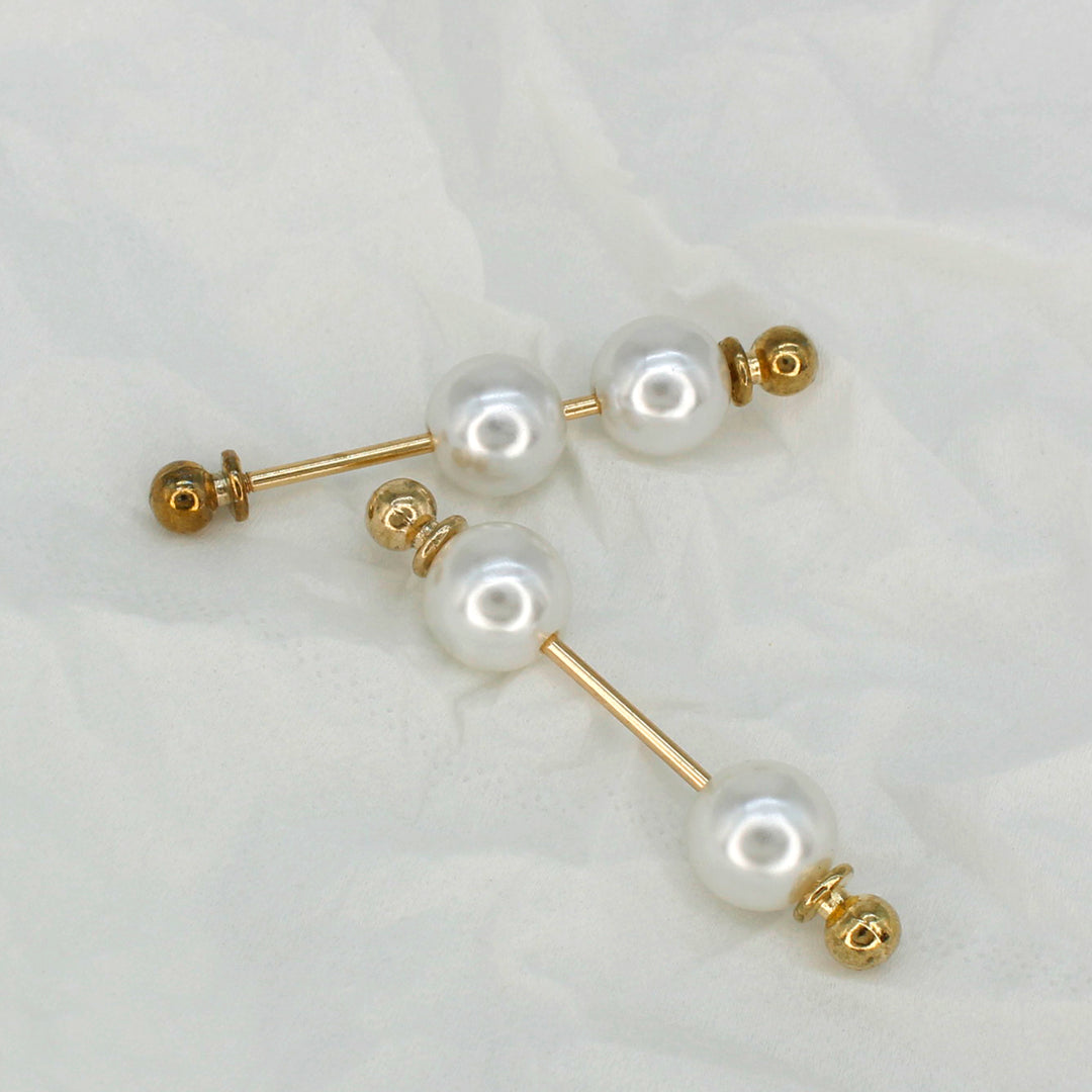 Elegant Pearl Bar Brooches for Women with Gold Accents and Classic Design