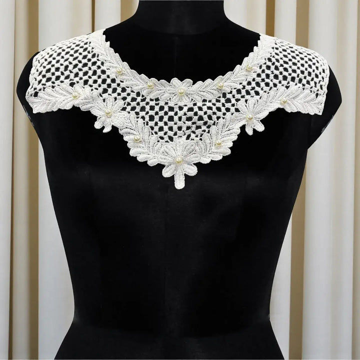 Honeycomb Style Floral Pearl Yoke