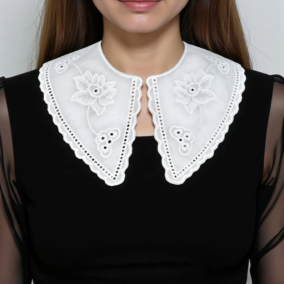 Venice Lace Peter Pan Appliqué