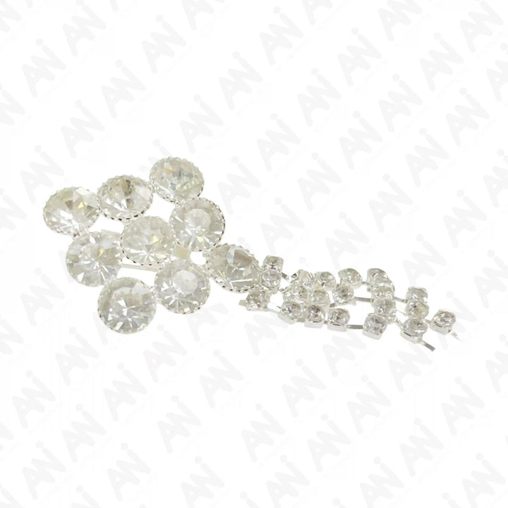 Elegant Unisex Rhinestone Brooch for Fashion with a sparkling design and multi-sized crystals