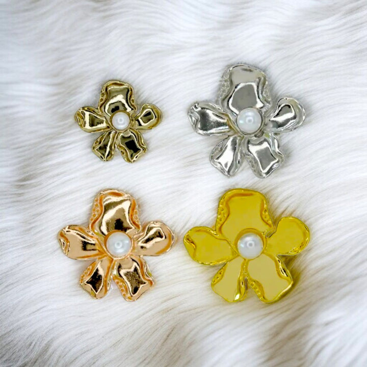 Floral Pearl Buttons