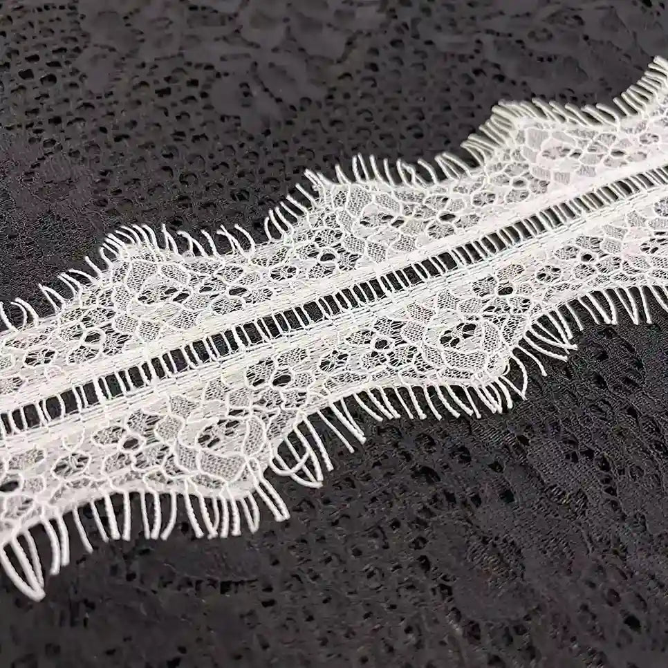 ANI Accessories close-up of the ladder band and floral lace on white Chantilly trim 